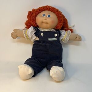Cabbage Patch Kids, Jolene Melinda, with adoption certificate